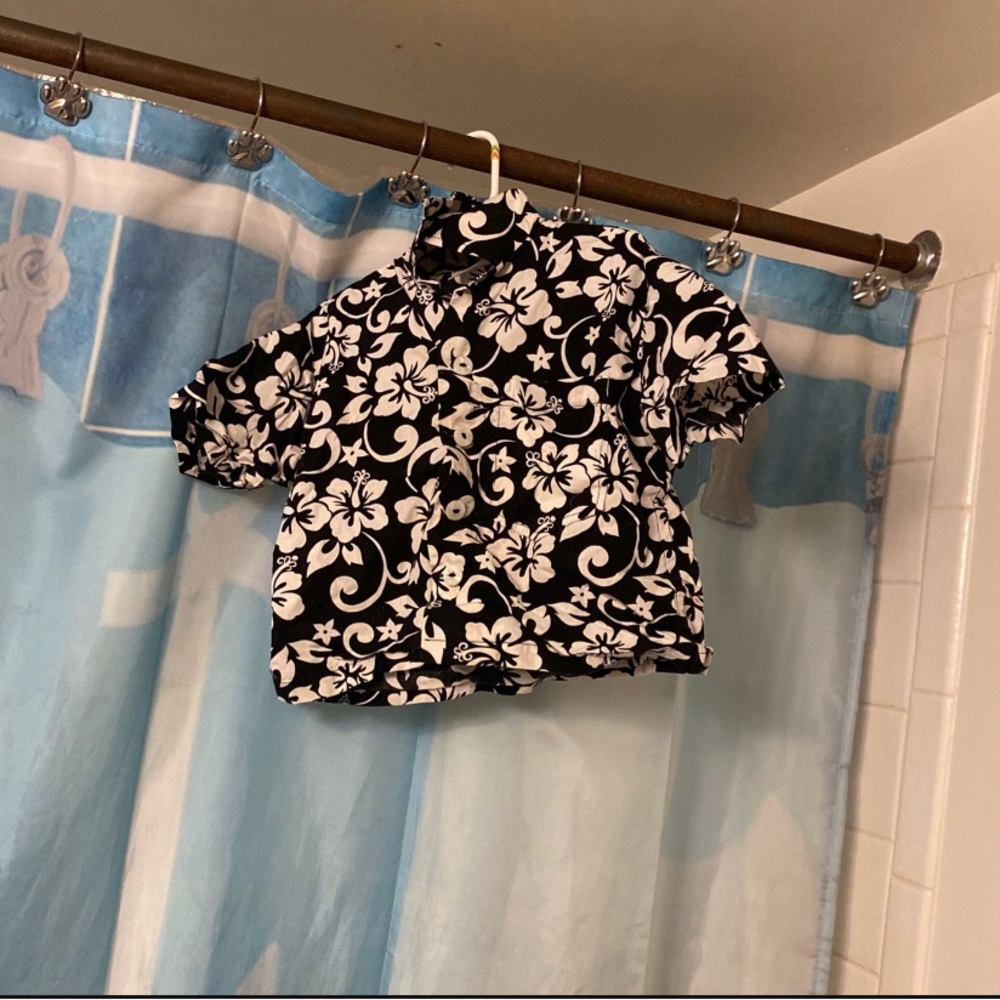 Baby’s Hawaiian shirt